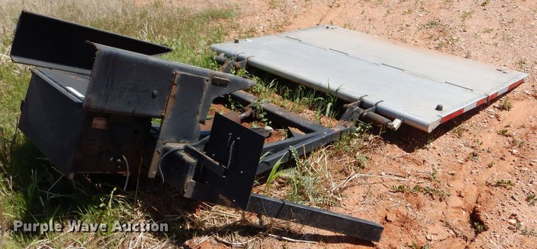 image for item LS9147 2015 Leyman LHLP3500G-8060CS end gate lift