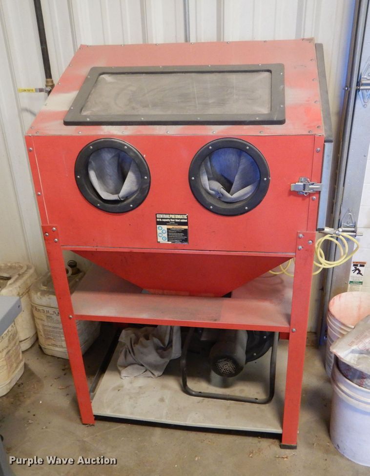 image for item LS9165 Central Pneumatic  sand blasting cabinet
