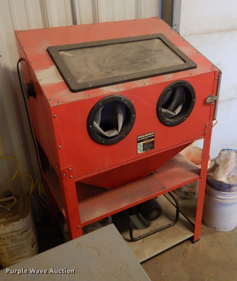 image for item LS9165 Central Pneumatic  sand blasting cabinet