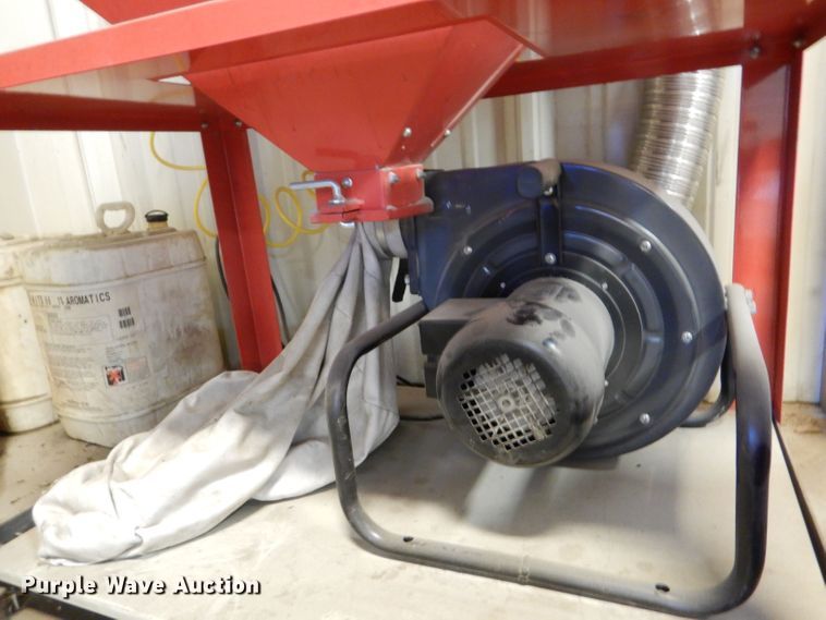 image for item LS9165 Central Pneumatic  sand blasting cabinet