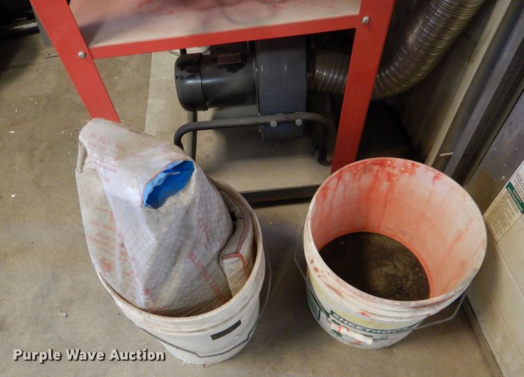 image for item LS9165 Central Pneumatic  sand blasting cabinet