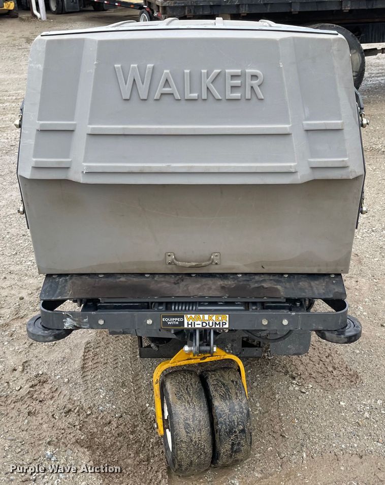 image for item MJ9649 2016 Walker T25i  ZTR lawn mower