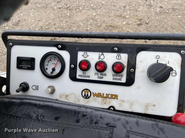 image for item MJ9649 2016 Walker T25i  ZTR lawn mower