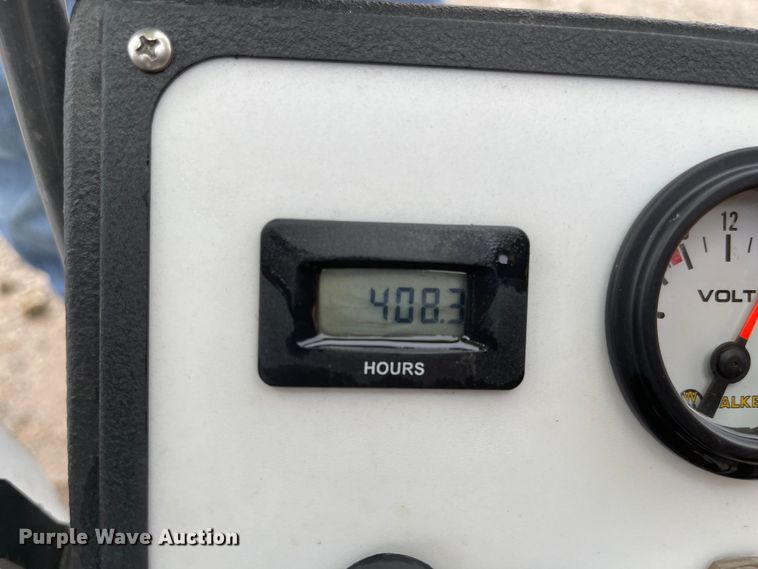 image for item MJ9649 2016 Walker T25i  ZTR lawn mower