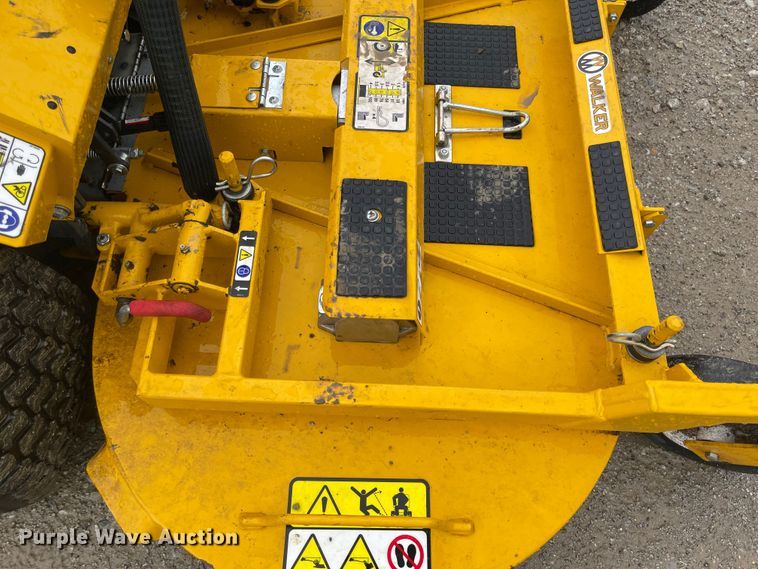 image for item MJ9649 2016 Walker T25i  ZTR lawn mower