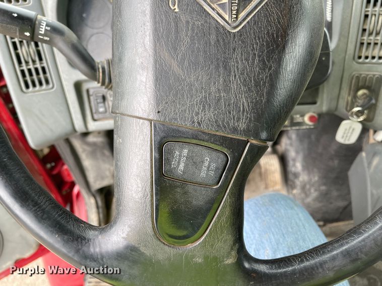 image for item MJ9651 2004 International 7300  dump flatbed truck