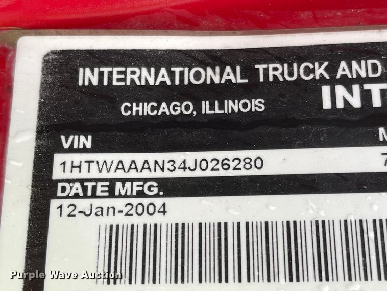 image for item MJ9651 2004 International 7300  dump flatbed truck