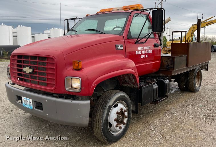 image for item MJ9652 1998 Chevrolet C5500  flatbed truck