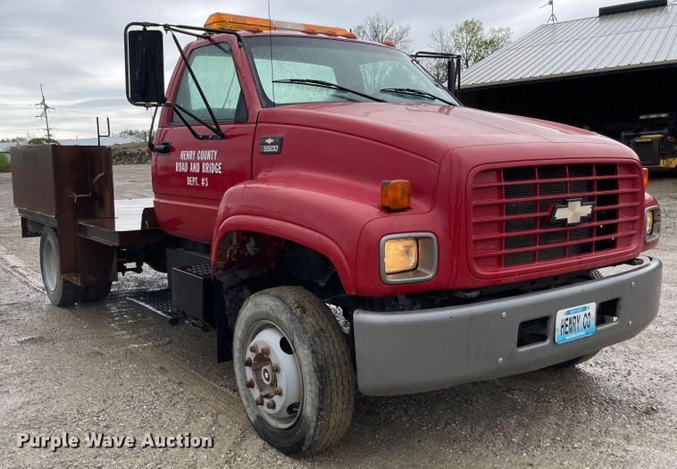 image for item MJ9652 1998 Chevrolet C5500  flatbed truck