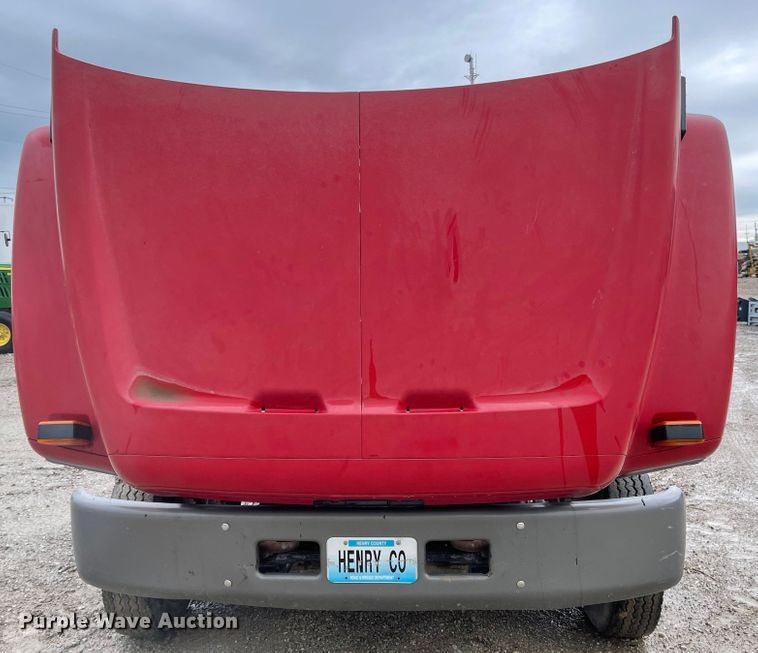 image for item MJ9652 1998 Chevrolet C5500  flatbed truck