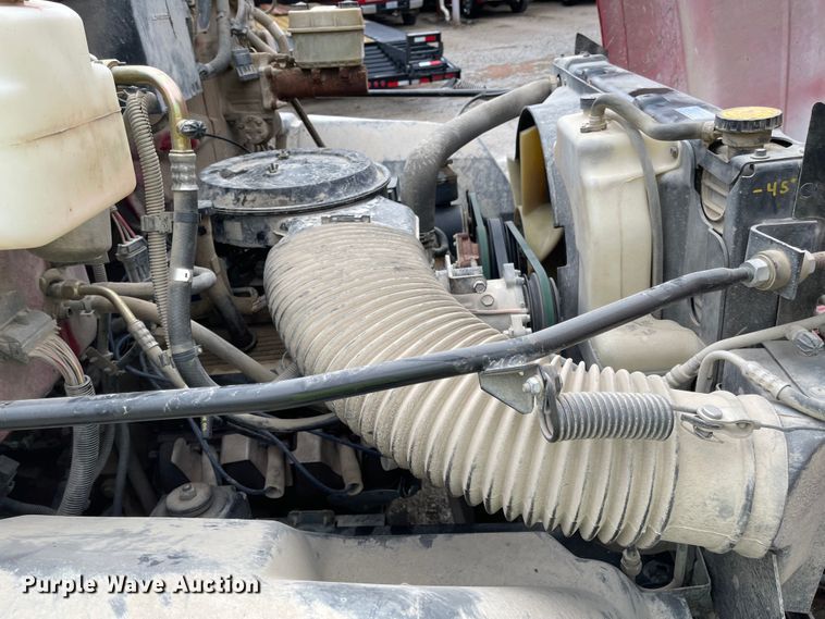 image for item MJ9652 1998 Chevrolet C5500  flatbed truck