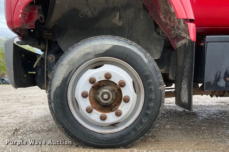 image for item MJ9652 1998 Chevrolet C5500  flatbed truck