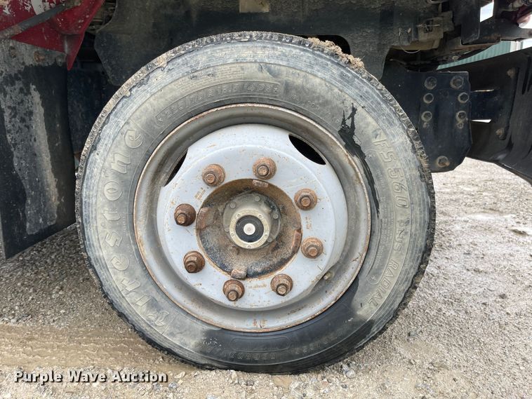 image for item MJ9652 1998 Chevrolet C5500  flatbed truck