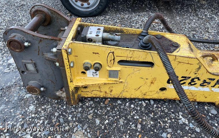 image for item MJ9653 2008 Magnum RHB320  breaker