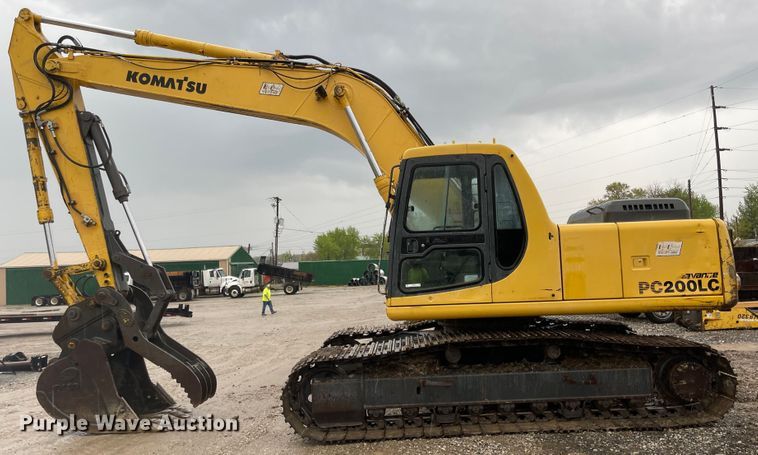 image for item MJ9655 1998 Komatsu PC200LC-6  excavator