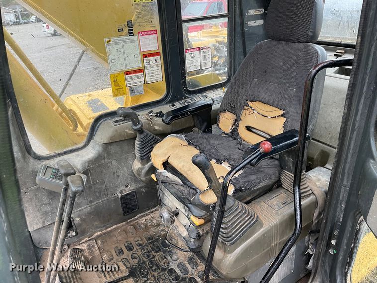 image for item MJ9655 1998 Komatsu PC200LC-6  excavator