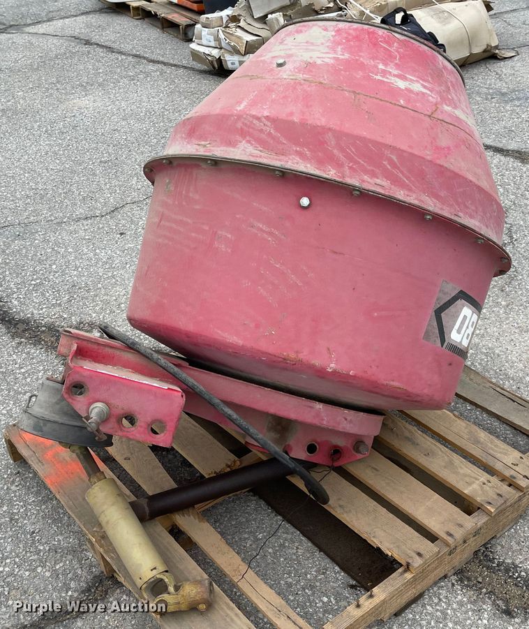 image for item MJ9673 Concrete mixer