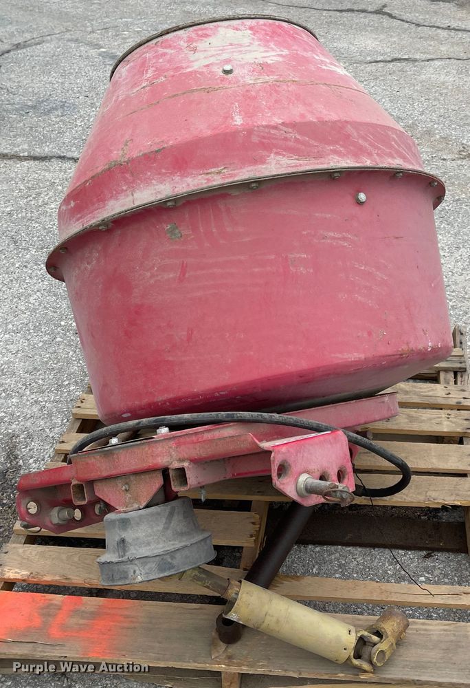 image for item MJ9673 Concrete mixer