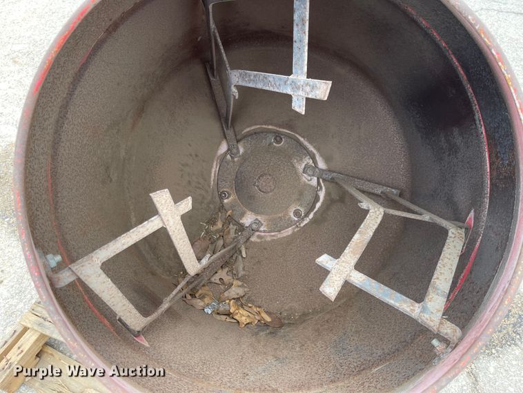 image for item MJ9673 Concrete mixer