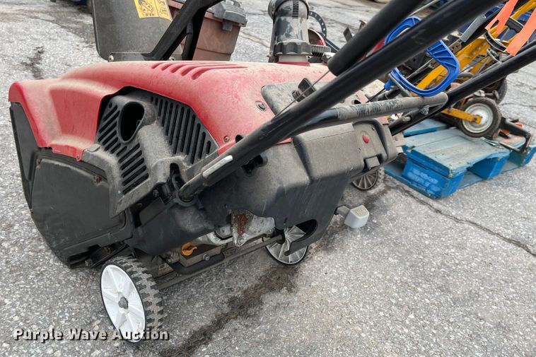 image for item MJ9677 Lawn and garden equipment