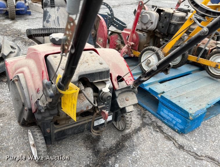 image for item MJ9677 Lawn and garden equipment