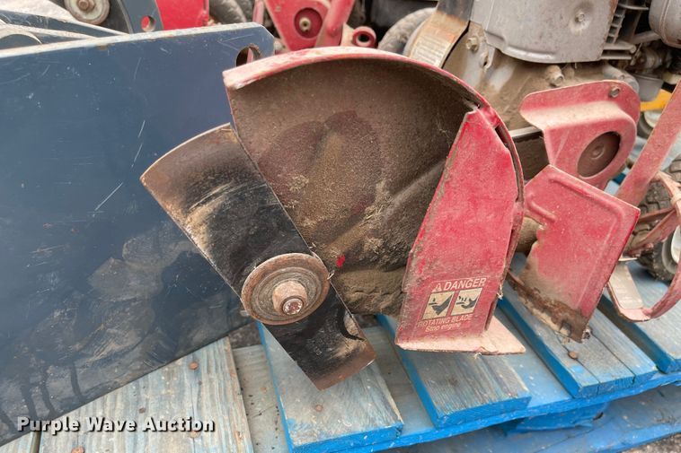 image for item MJ9677 Lawn and garden equipment