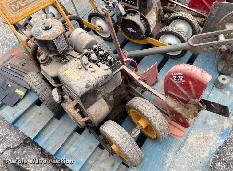 image for item MJ9677 Lawn and garden equipment