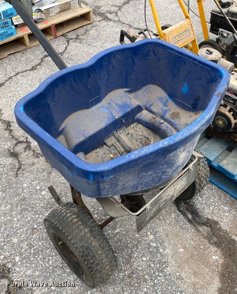 image for item MJ9677 Lawn and garden equipment