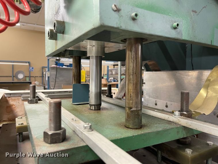 image for item MJ9689 Fara-Dyne GS15  heat sealing machine