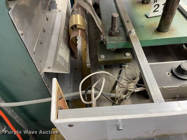 image for item MJ9689 Fara-Dyne GS15  heat sealing machine