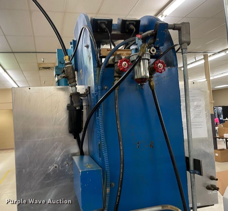 image for item MJ9691 Thermatron KF122  heat sealing machine