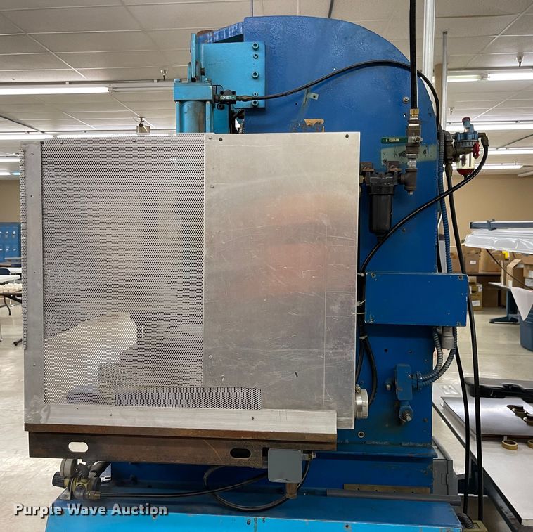 image for item MJ9691 Thermatron KF122  heat sealing machine