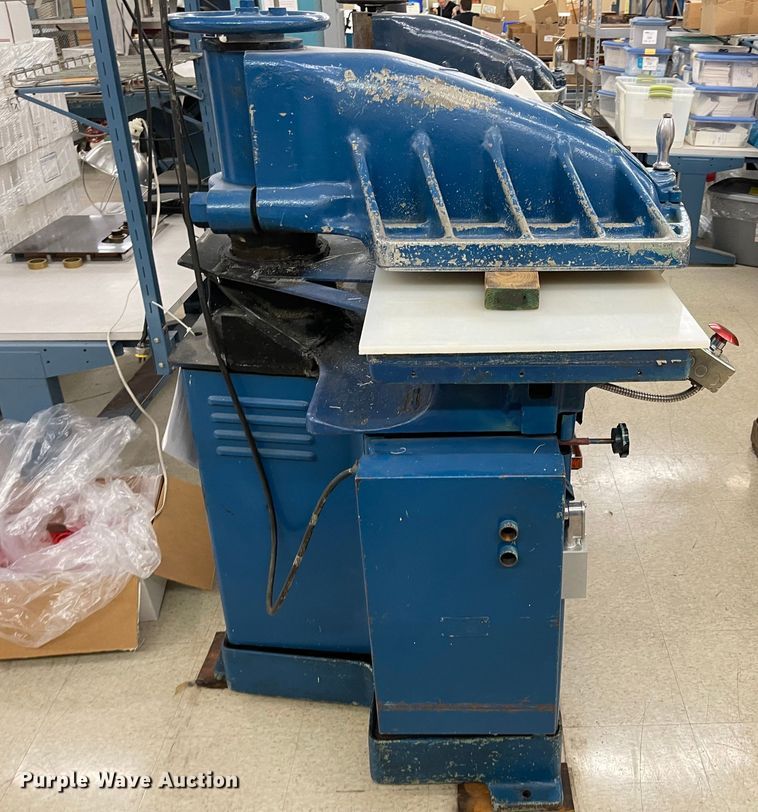 image for item MJ9692 Vinyl cutting machine