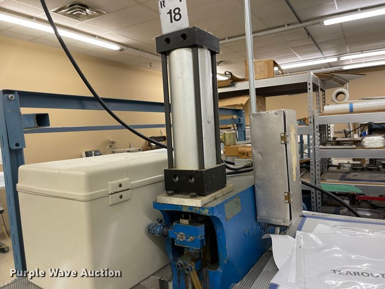 image for item MJ9695 Thermatron KA41  heat sealing machine