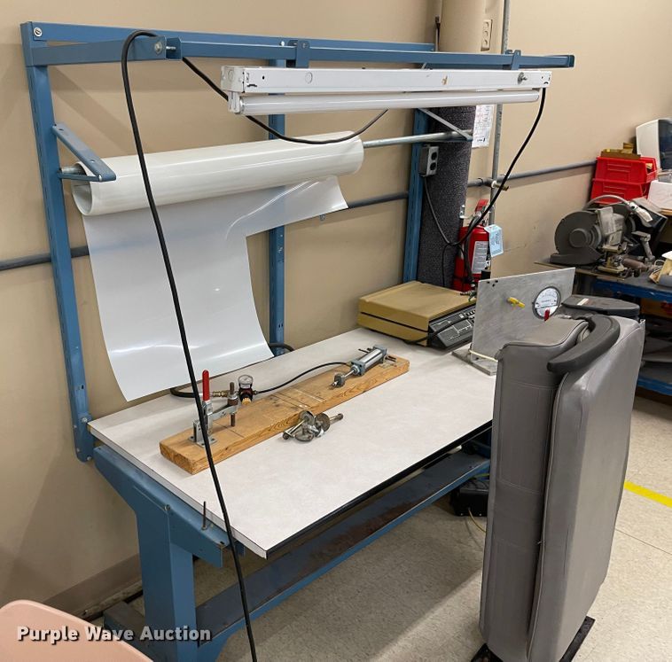 image for item MJ9696 (7) work stations