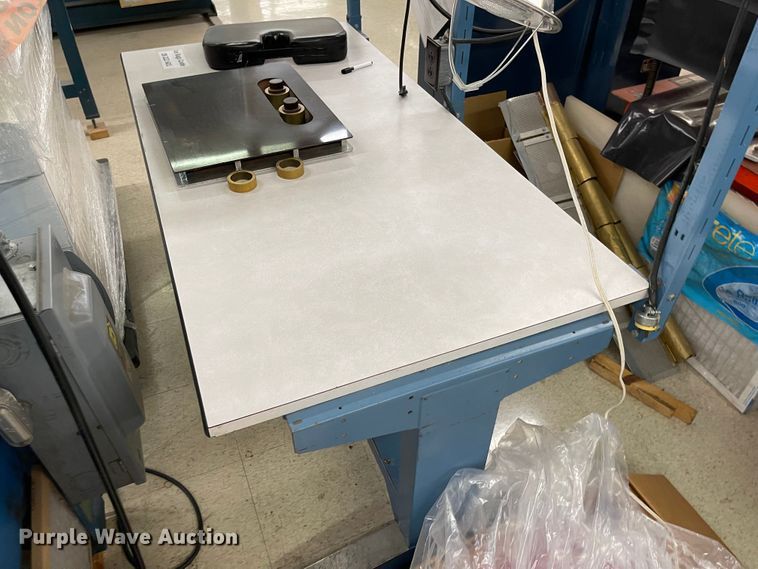 image for item MJ9696 (7) work stations