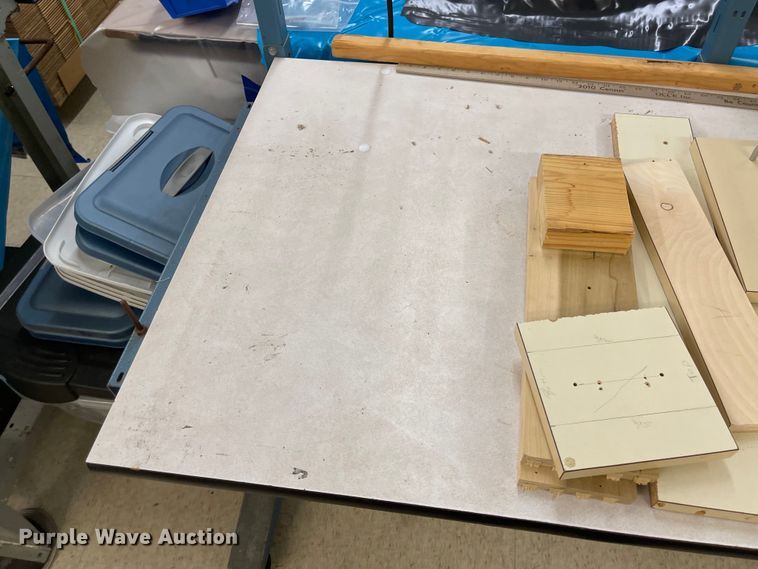 image for item MJ9696 (7) work stations