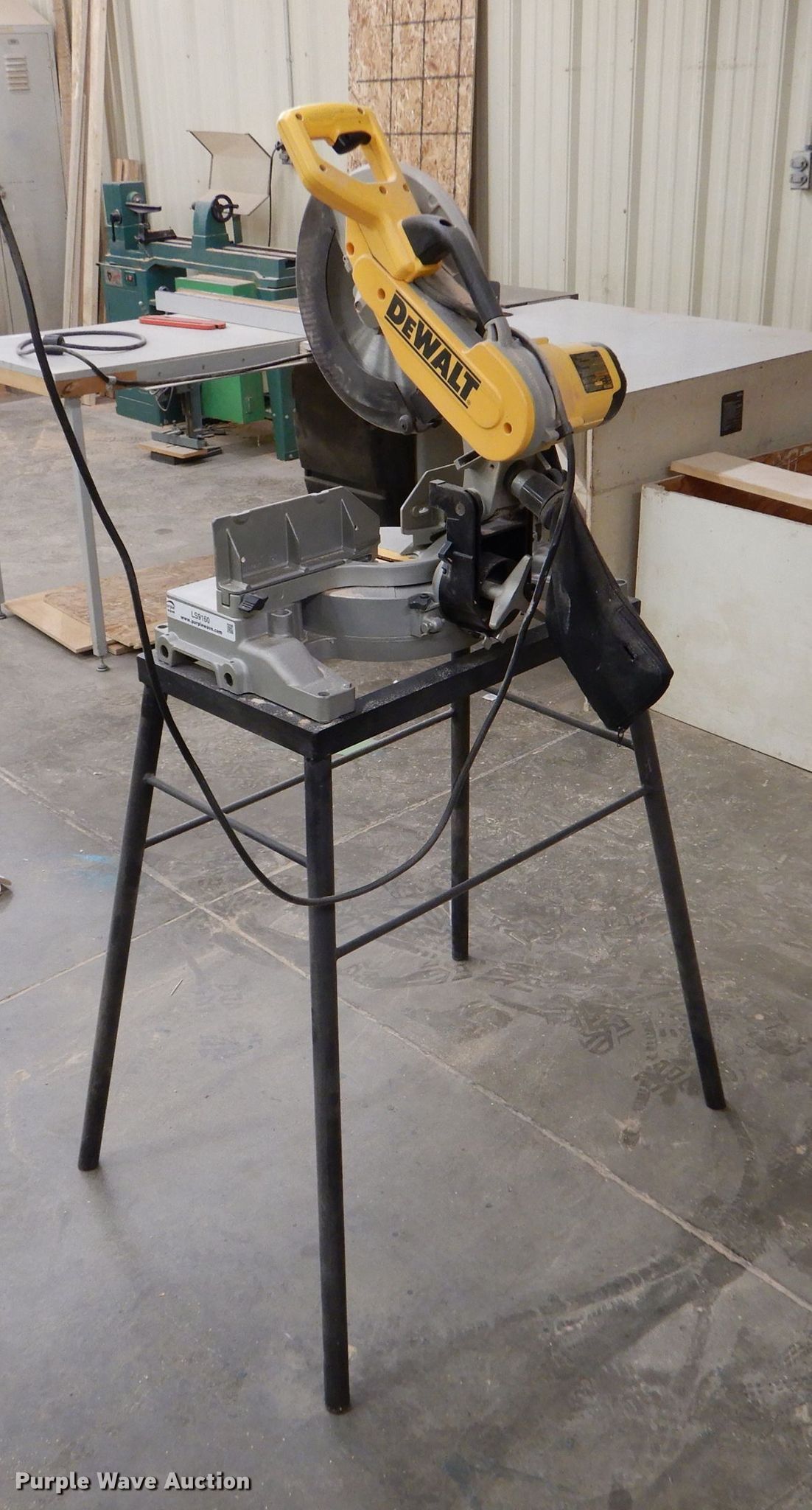 DeWalt DW706 compound miter saw in Brookville, KS Item LS9160 for