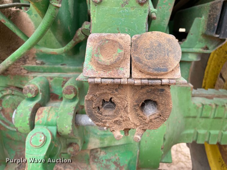 image for item DJ5131 1982 John Deere 4640  tractor