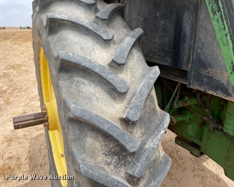 image for item DJ5131 1982 John Deere 4640  tractor