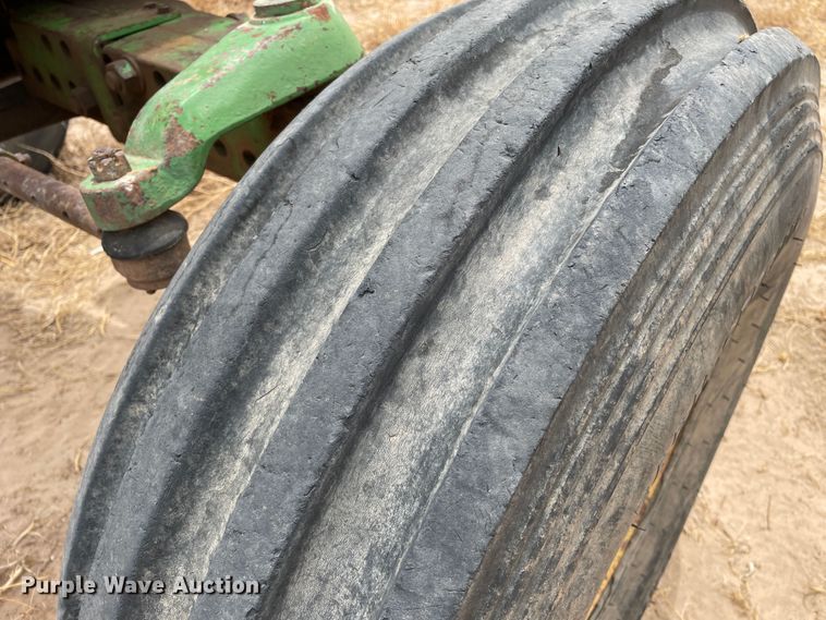 image for item DJ5131 1982 John Deere 4640  tractor