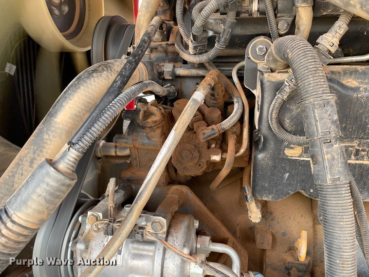 image for item DJ5133 2014 Massey Ferguson WR9760  windrower