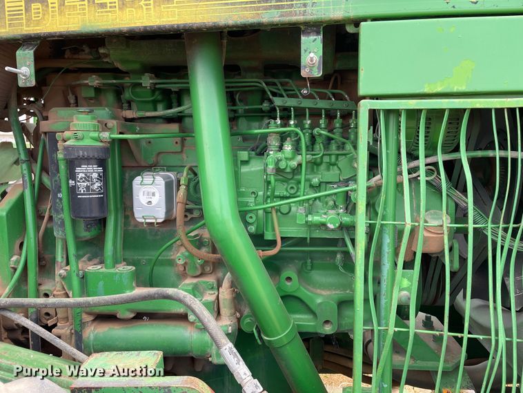 image for item DJ5134 1993 John Deere 8870  4WD tractor