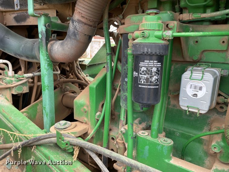 image for item DJ5134 1993 John Deere 8870  4WD tractor