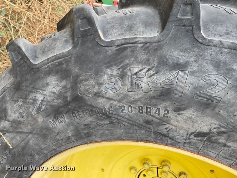 image for item DJ5134 1993 John Deere 8870  4WD tractor