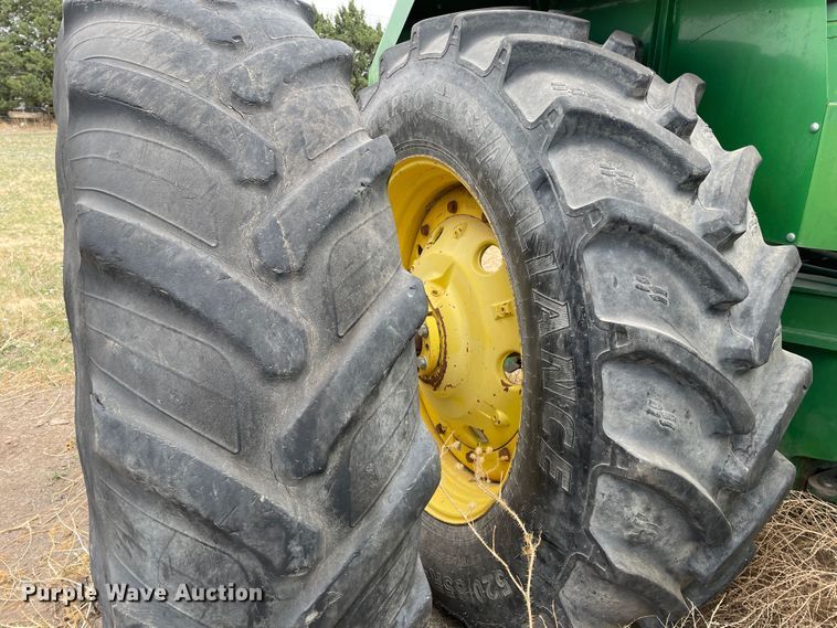 image for item DJ5134 1993 John Deere 8870  4WD tractor