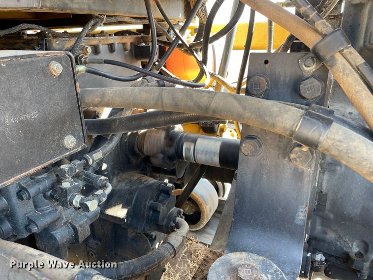 image for item DJ5135 1998 Caterpillar Challenger 95E  tractor