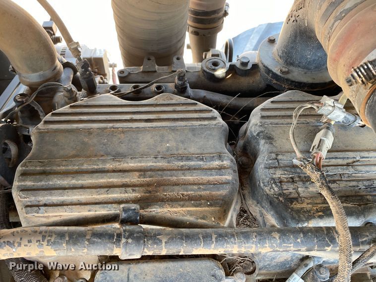 image for item DJ5135 1998 Caterpillar Challenger 95E  tractor