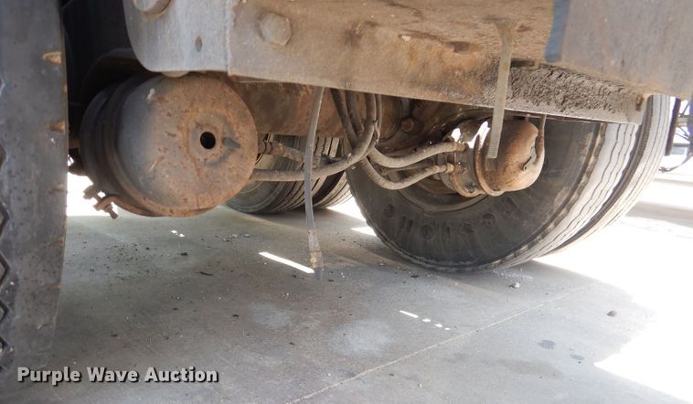 image for item DJ8951 2011 Bulk Tank International  tank trailer