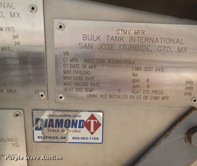 image for item DJ8951 2011 Bulk Tank International  tank trailer